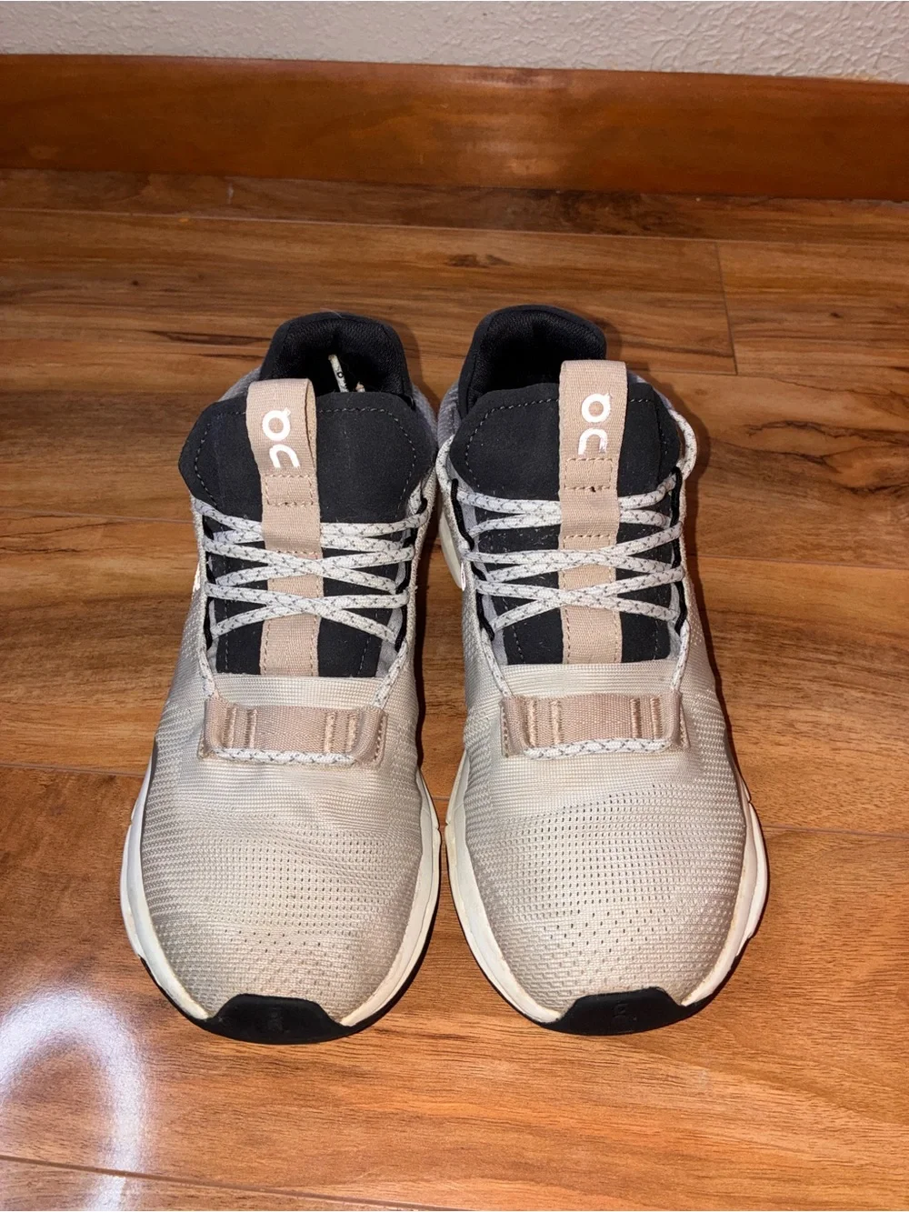 On Running cloud women’s